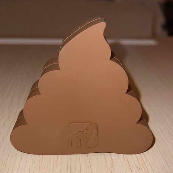 Emoji phone charger w cable - Picture 2 of 4